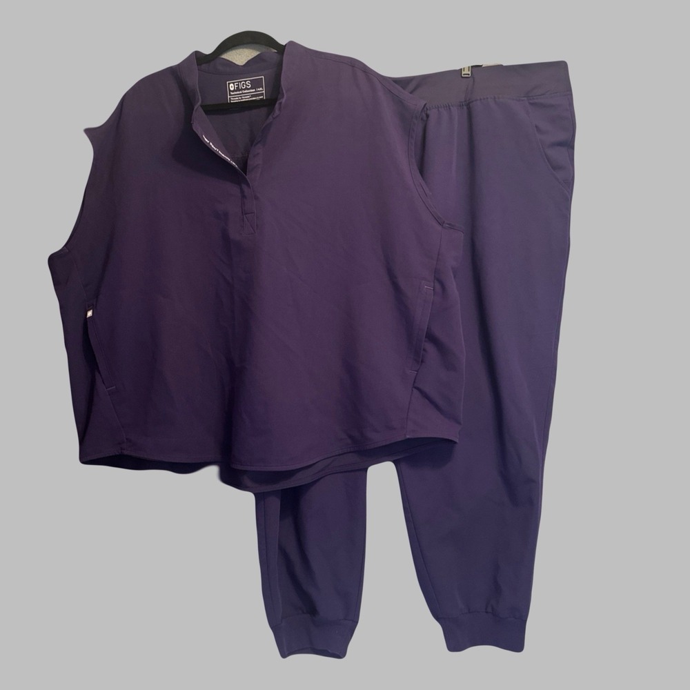 Figs Womans Plus Size Scrub Set Rafaela Top 4XL & Zamora Jogger Pants 6XL Purple